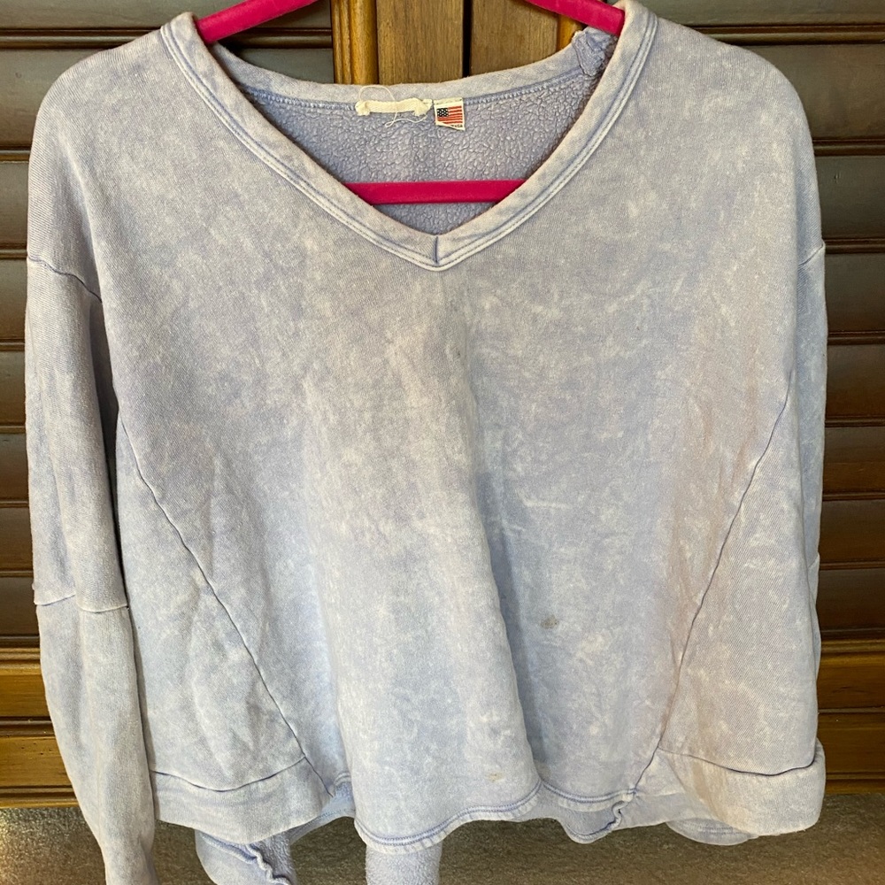 Sweatshirt
